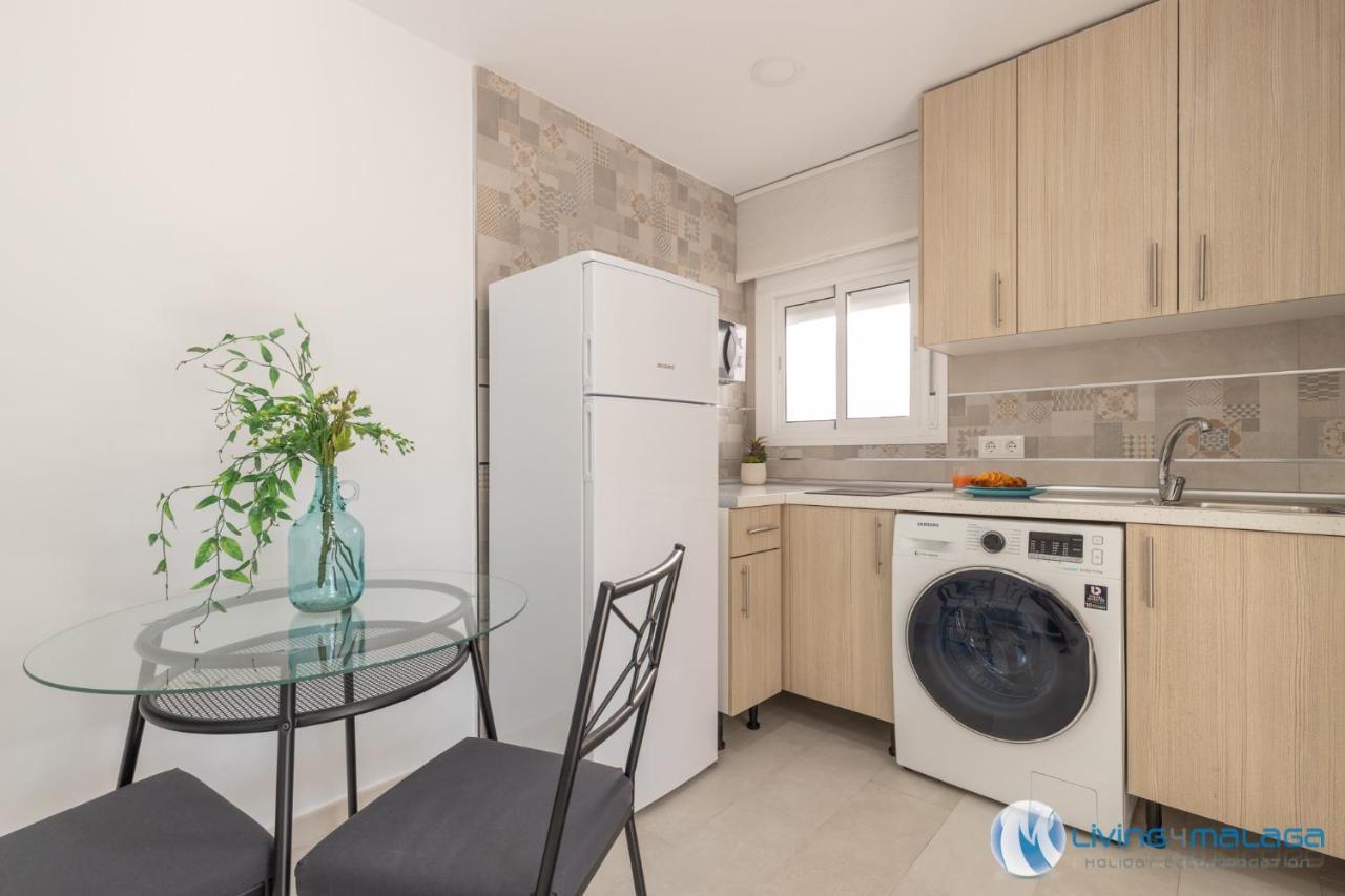 Living4Malaga Pedregalejo Beach ภายนอก รูปภาพ